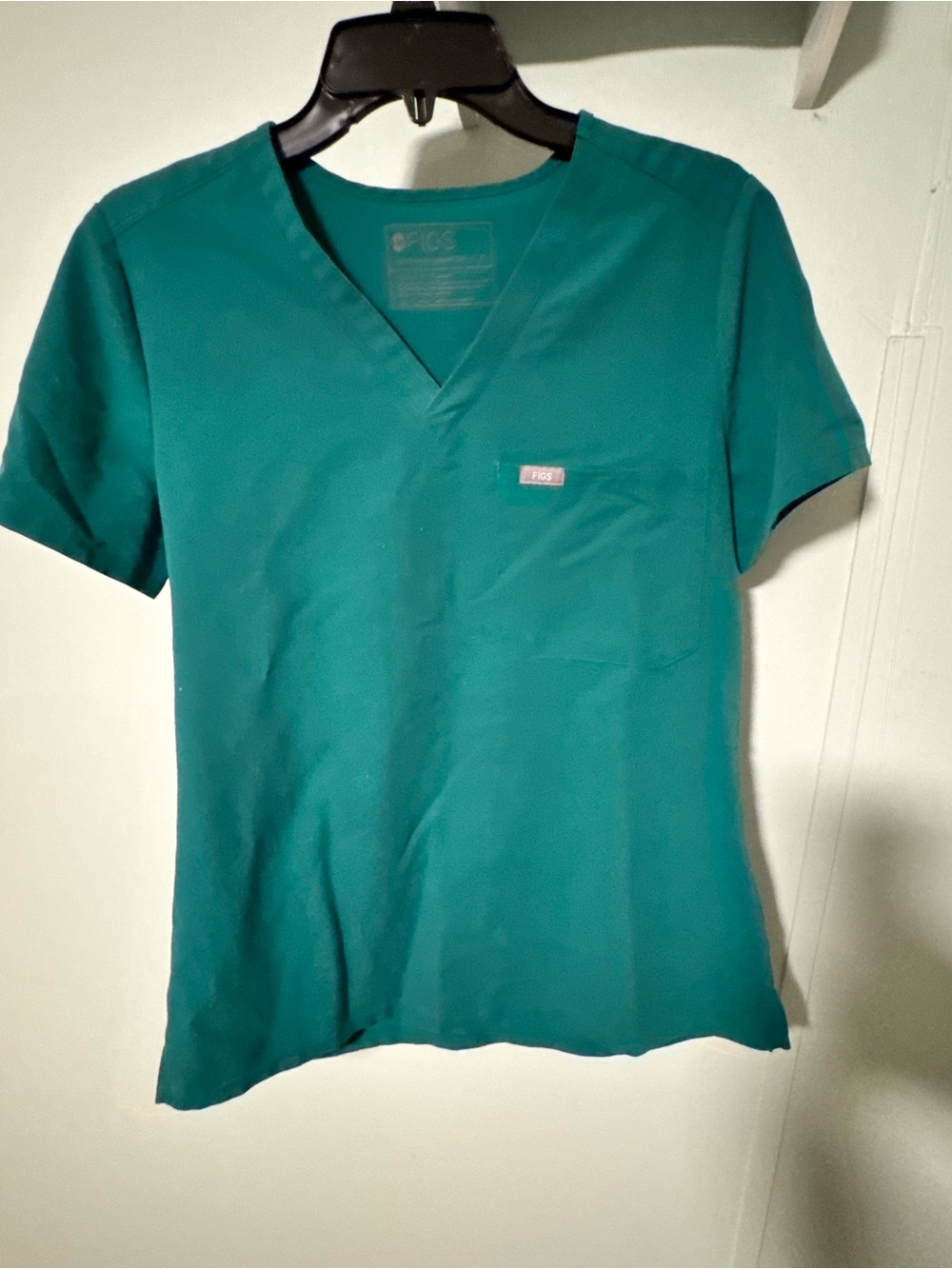 Figs - teal scrub